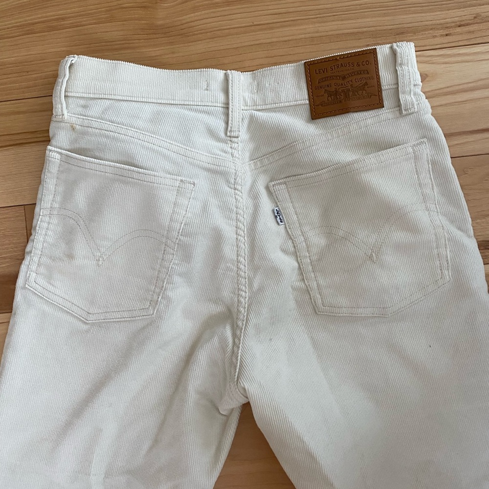 Levi’s Wedgie Straight White Corduroy